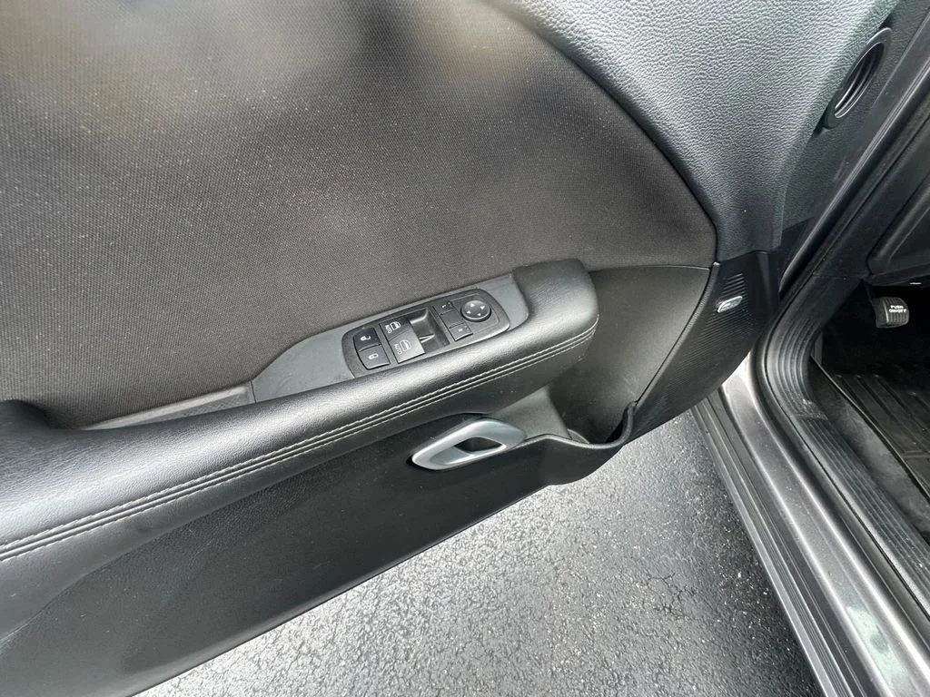 Used 2023 Gray Dodge SXT image 26