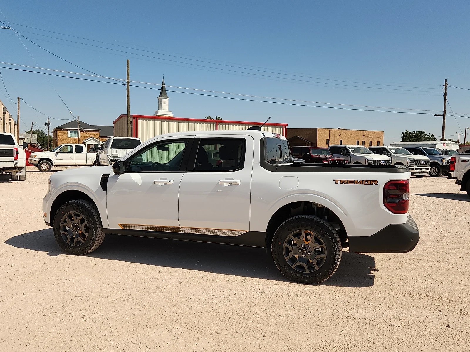 New 2026 Oxford White Ford Tremor image 4