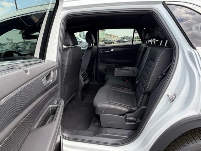 New 2026 Opal White Pearl Volkswagen 2.0T SEL image 9