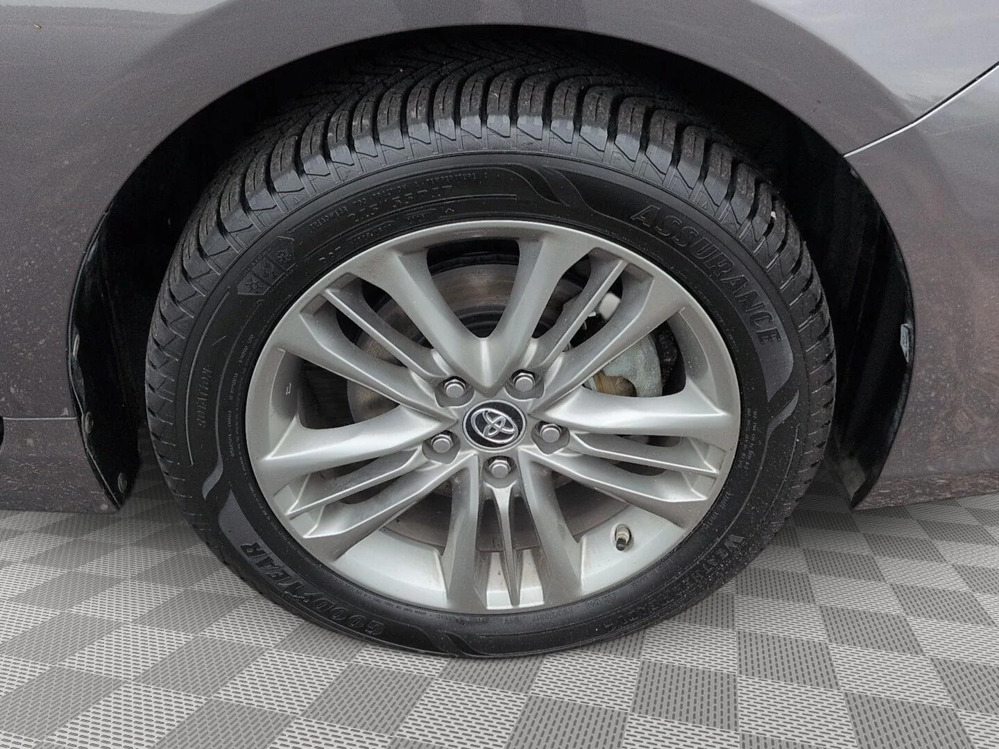 Used 2017 Predawn Gray Mica Toyota SE image 8
