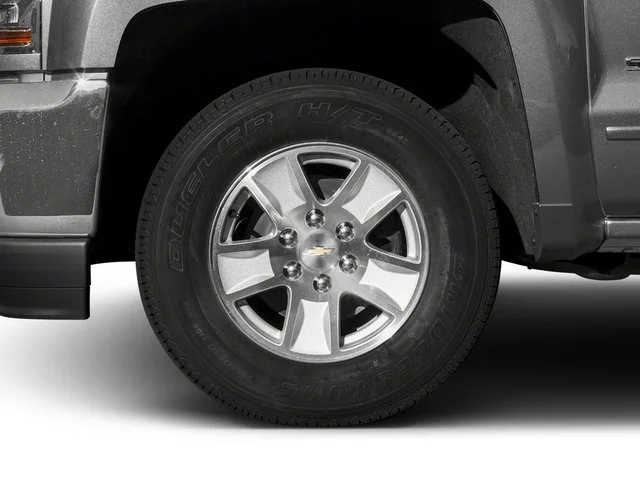 Used 2018 Silver Ice Metallic Chevrolet LT image 14