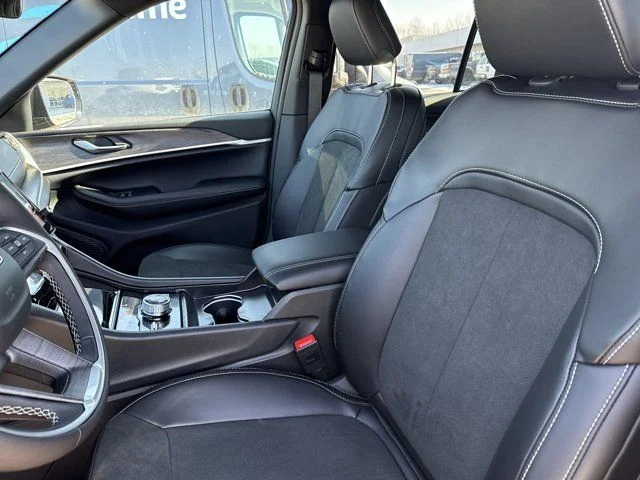 2026 Jeep Grand Cherokee Laredo - Photo 5