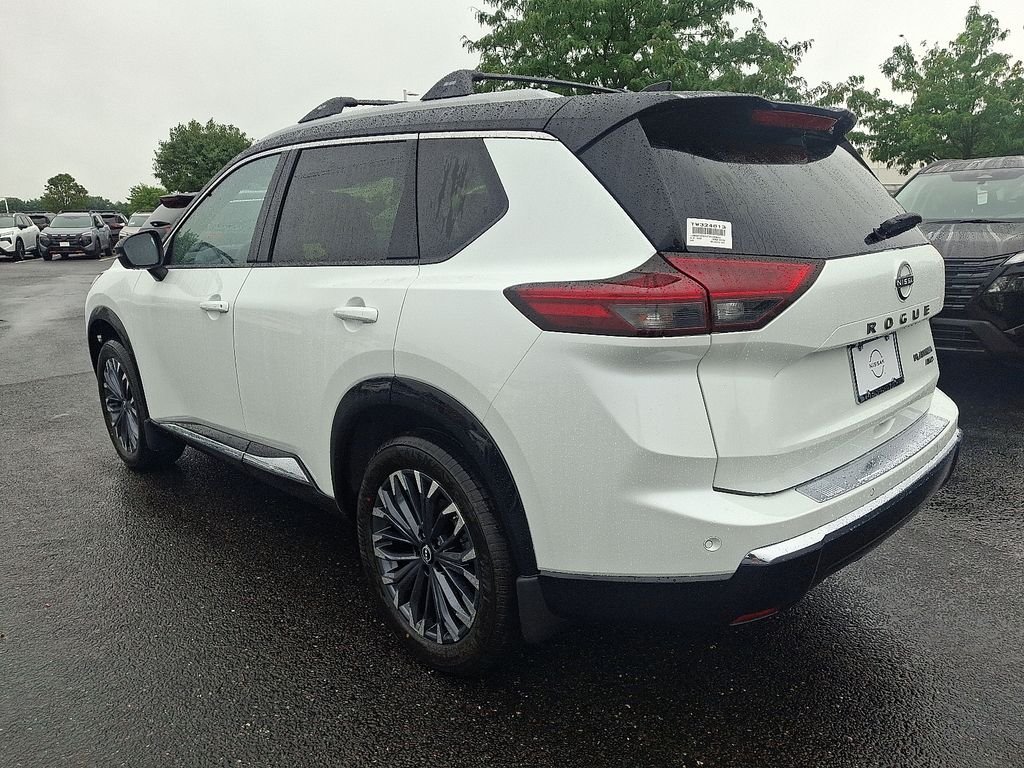 New 2026 Everest White Pearl TriCoat / Super Black Two-tone Nissan Platinum image 3