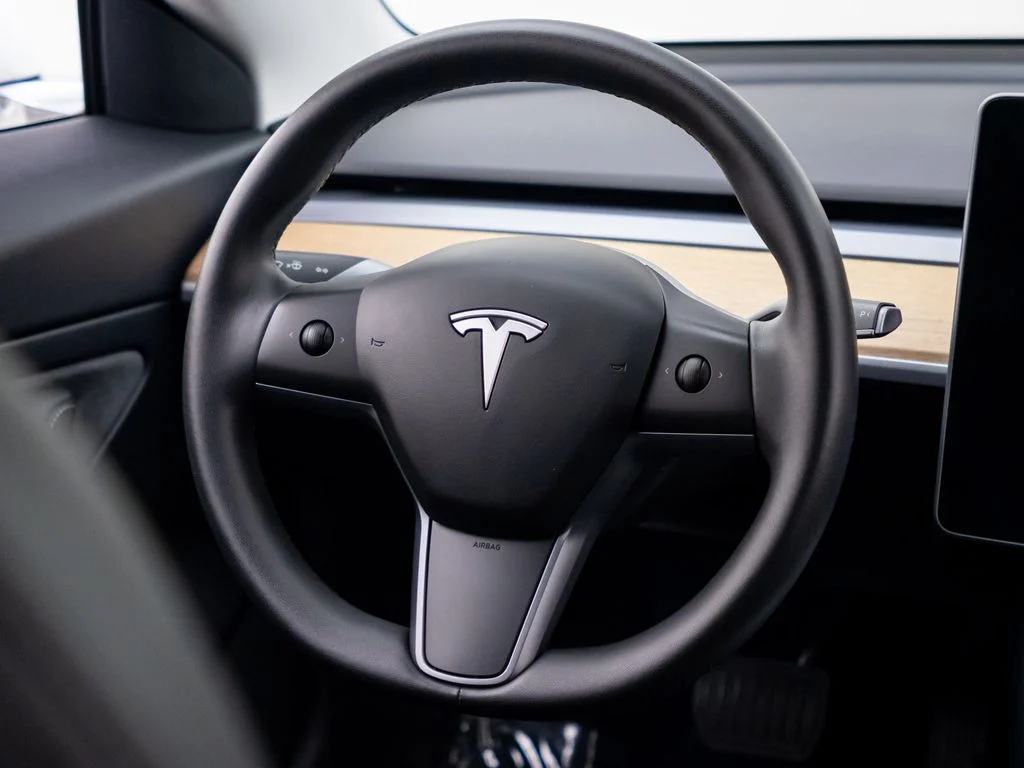 Used 2020 White Tesla Long Range image 12