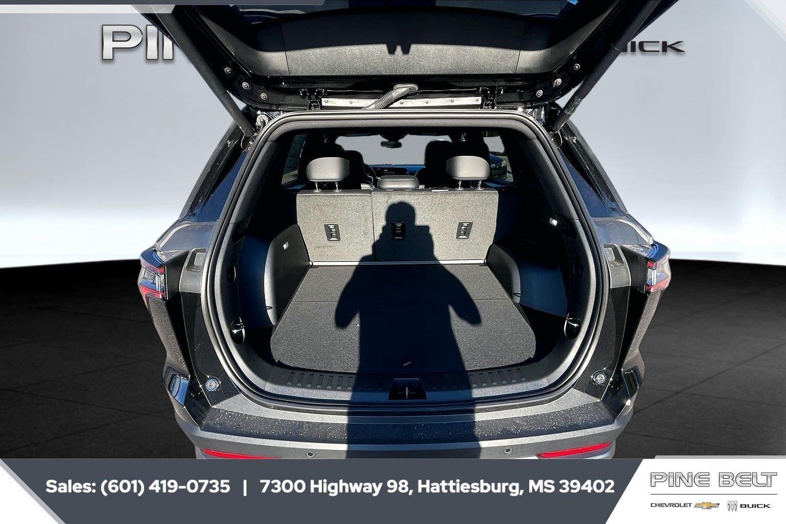 2027 Chevrolet Equinox LT - Photo 21