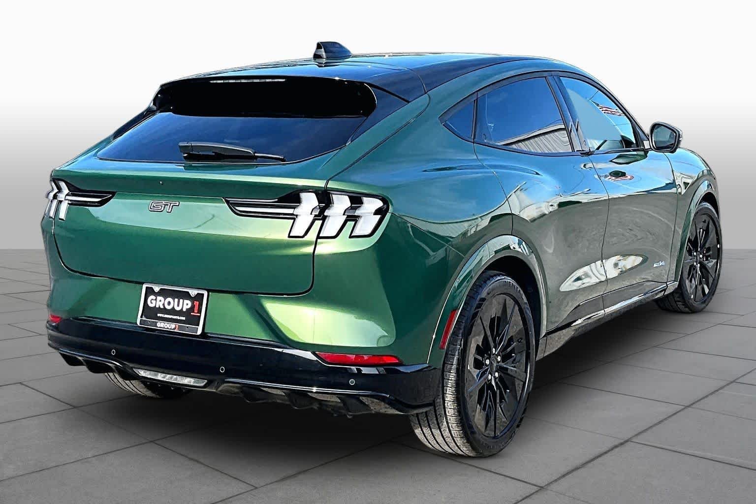 Used 2025 Eruption Green Metallic Ford GT image 16