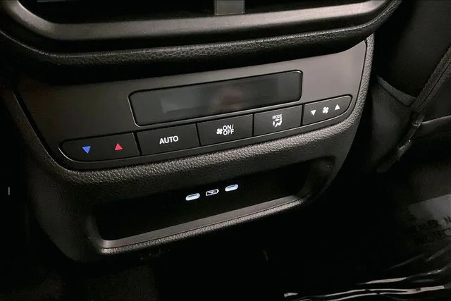 Used 2025 Crystal Black Pearl Honda Touring image 33