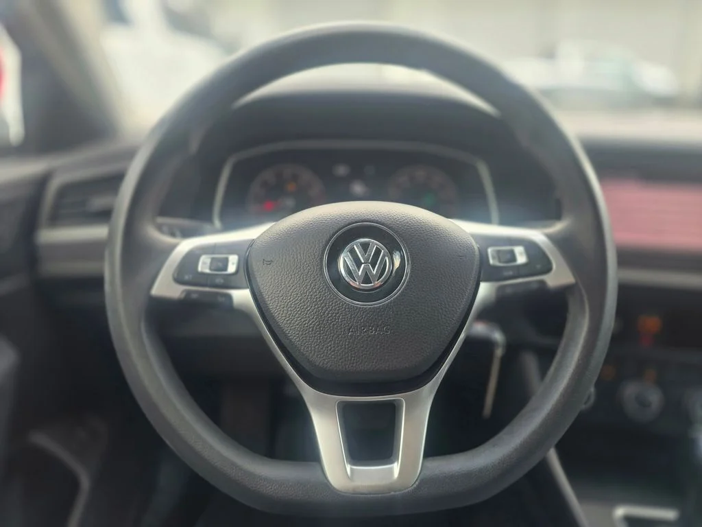 Used 2019 White Volkswagen 1.4T S image 10