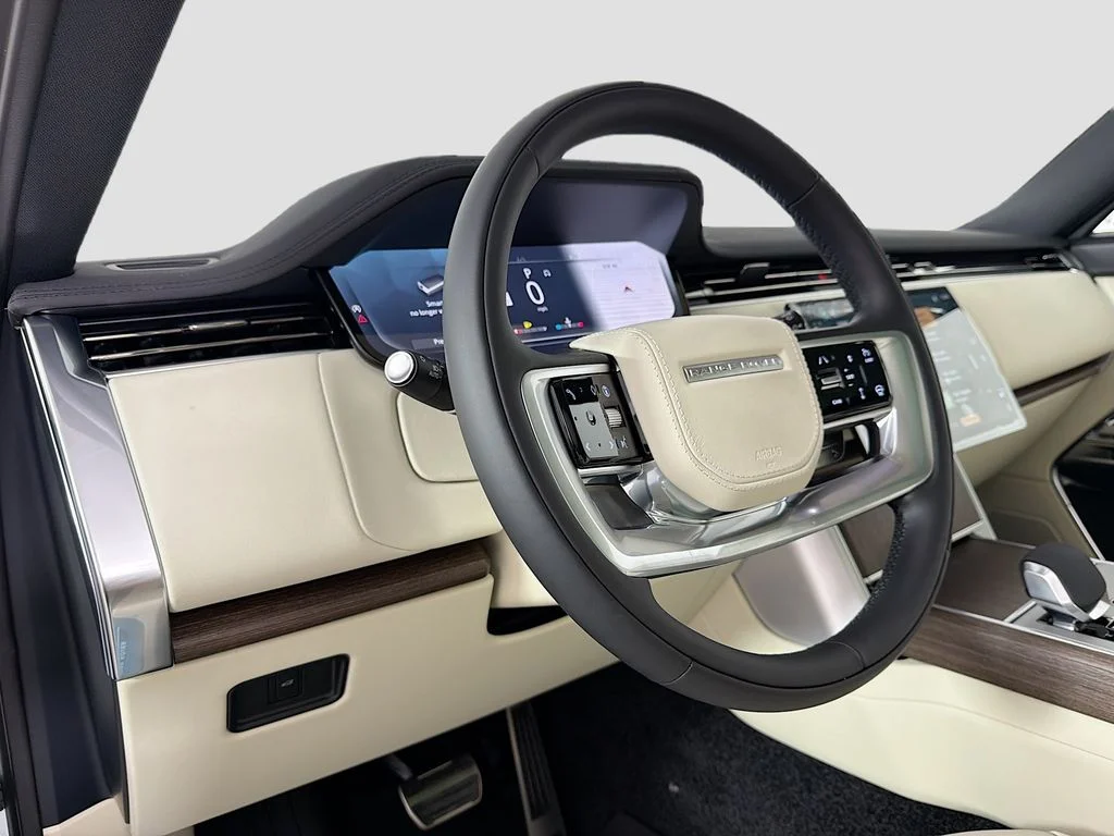 New 2026 Fuji White Land Rover SE image 9