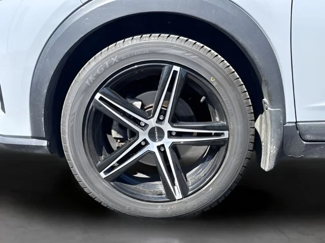 Used 2023 Gray Nissan SV image 24
