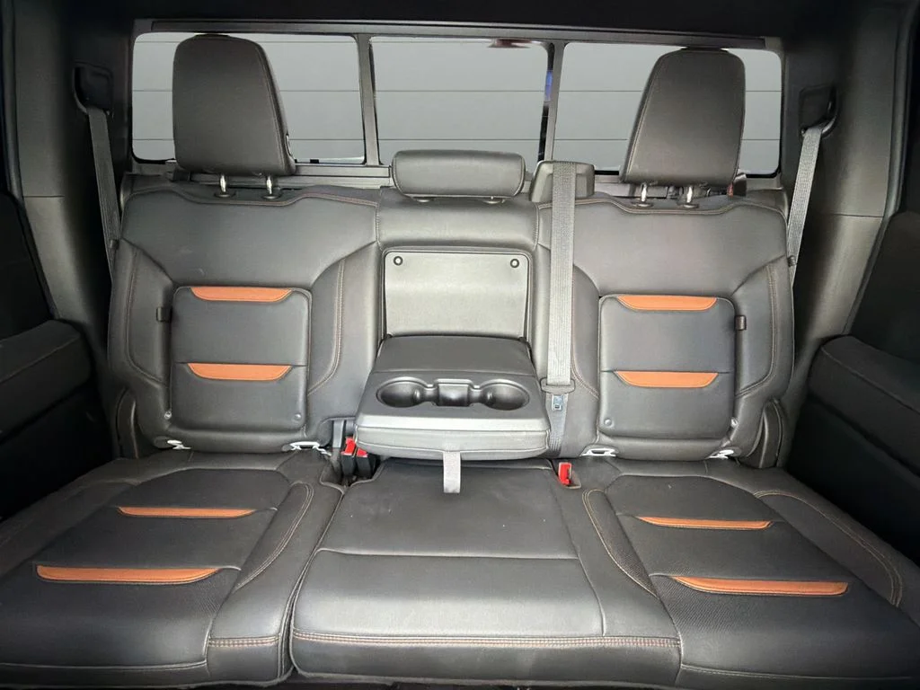 Used 2021 White GMC AT4 image 15