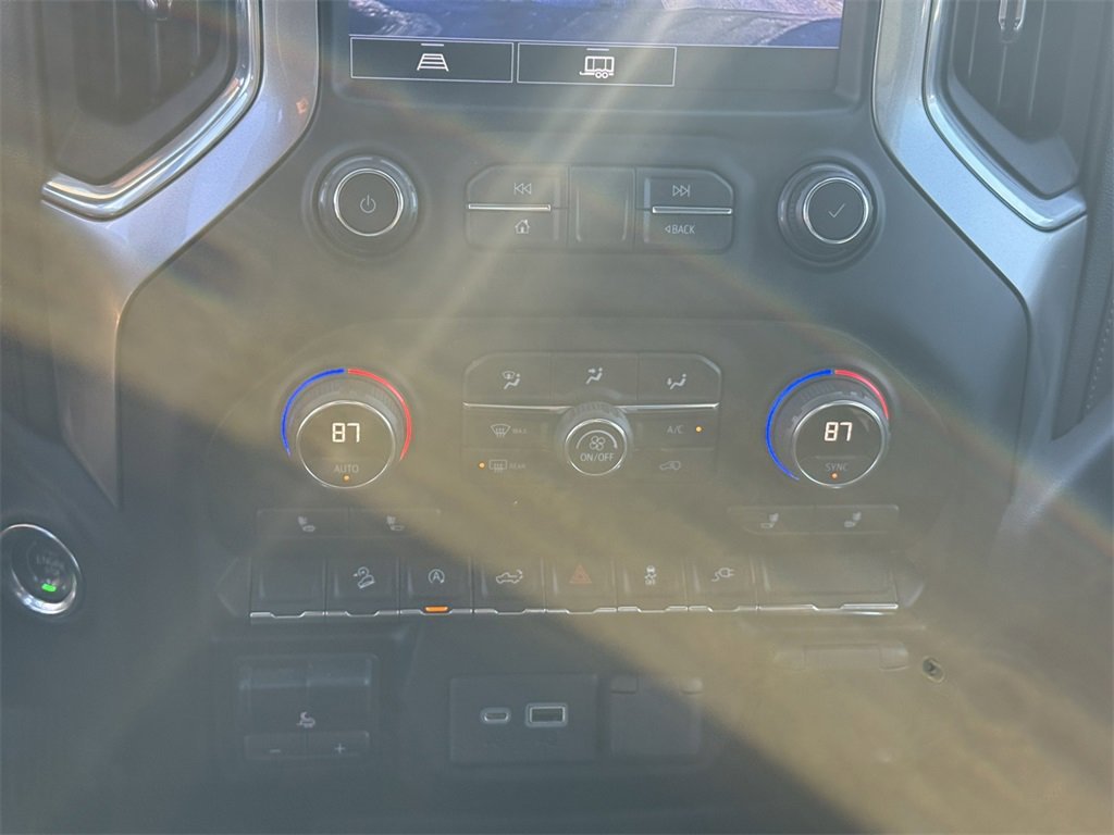 2021 CHEVROLET SILVERADO - Image 23