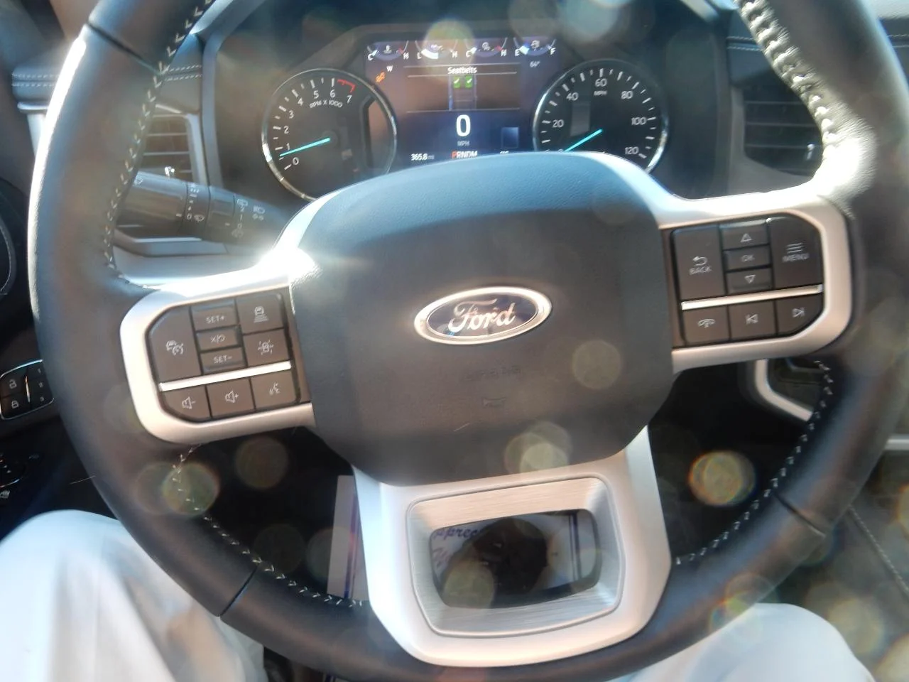 New 2022 Black Ford XLT 4X2 image 36