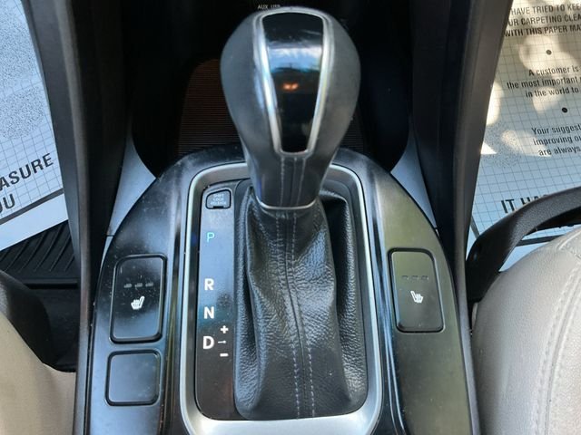 Used 2013 Green Hyundai Base image 18