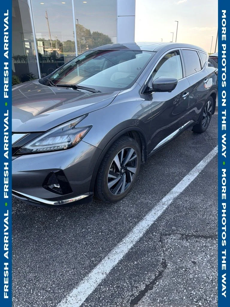 Used 2022 Gray Nissan SL image 1