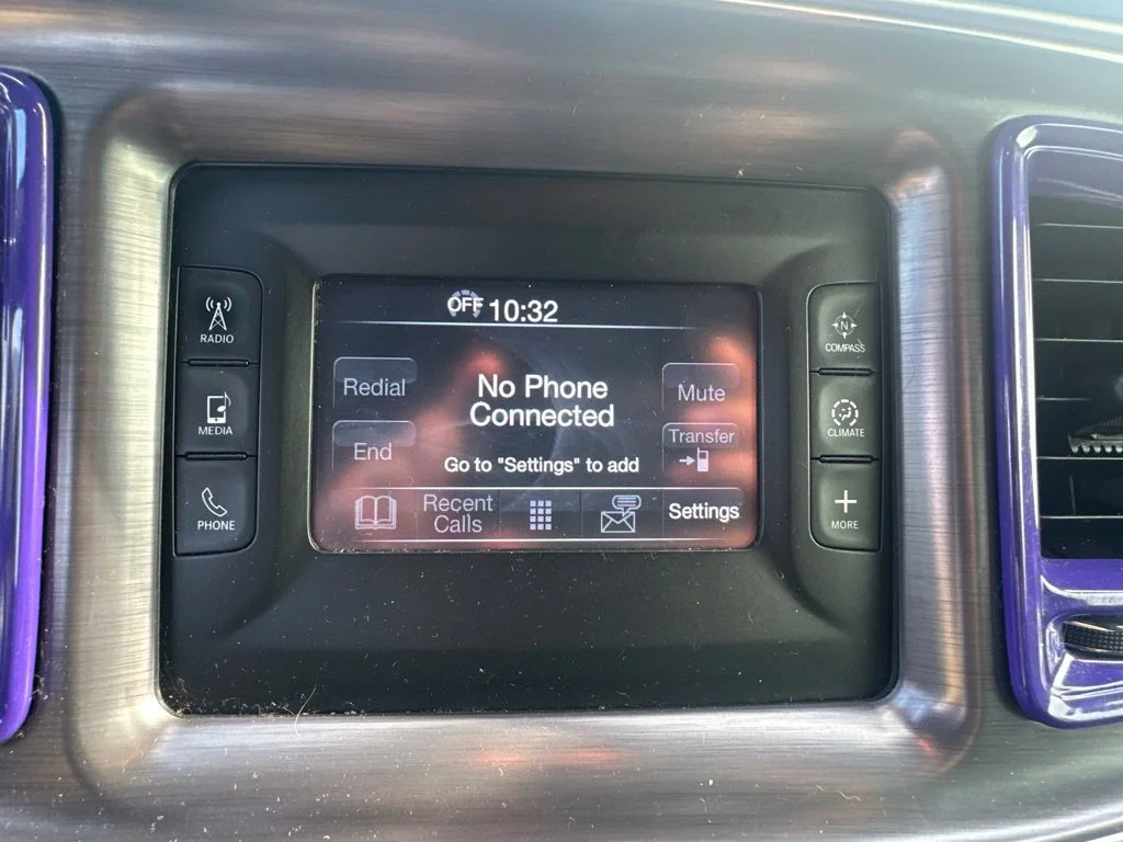 Used 2015 Pitch Black Clearcoat Dodge SXT image 15