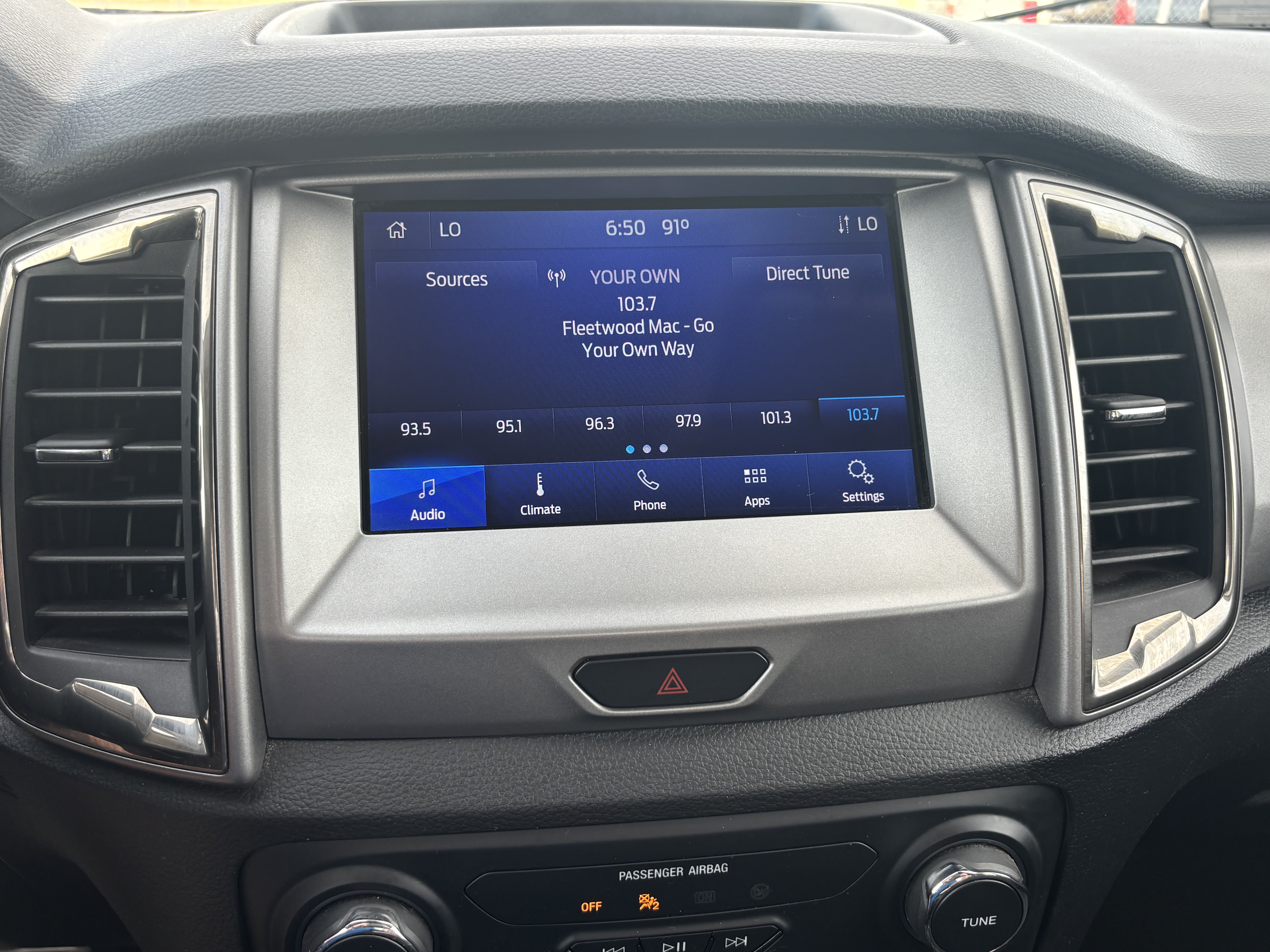 Used 2021 Oxford White Ford XLT image 12