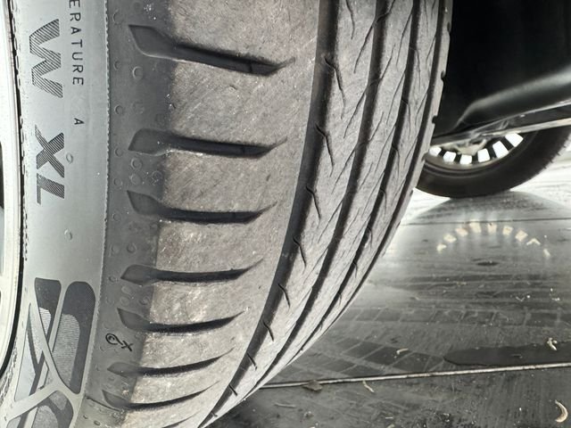 Certified Used 2026 MANUFAKTUR Alpine Gray Mercedes-Benz GLC 350e image 13