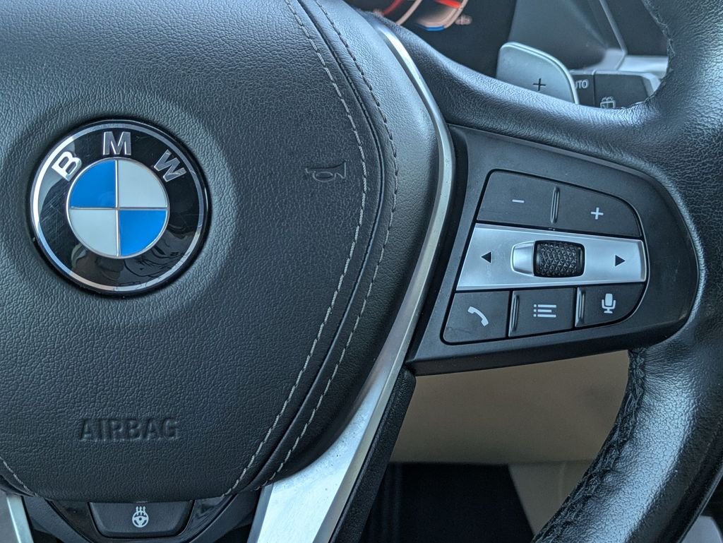 Used 2021 Blue BMW xDrive40i image 17