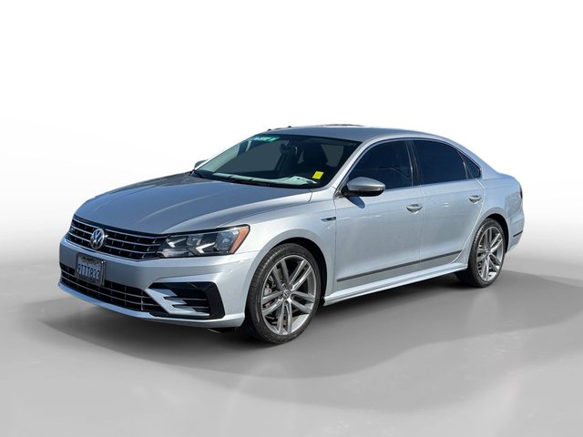 2017 Volkswagen Passat 1.8T R-Line