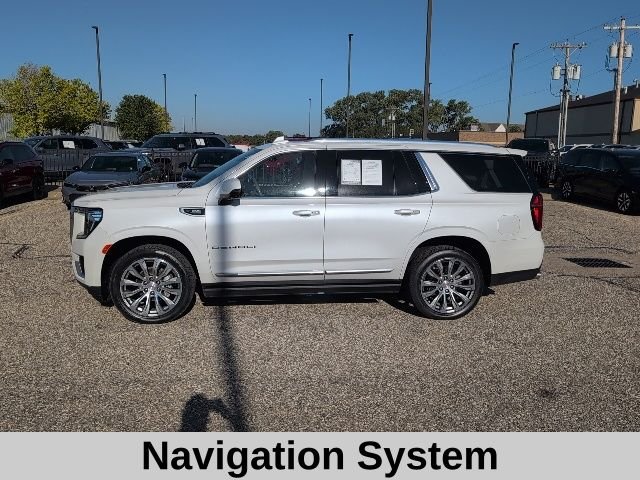 Used 2022 White GMC Denali image 3