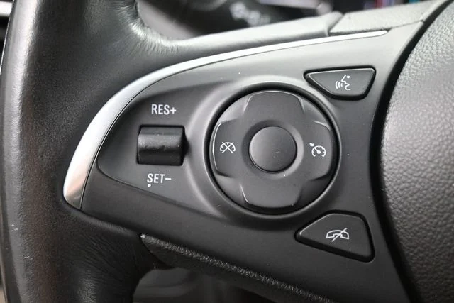Used 2019 Black Buick Essence image 24