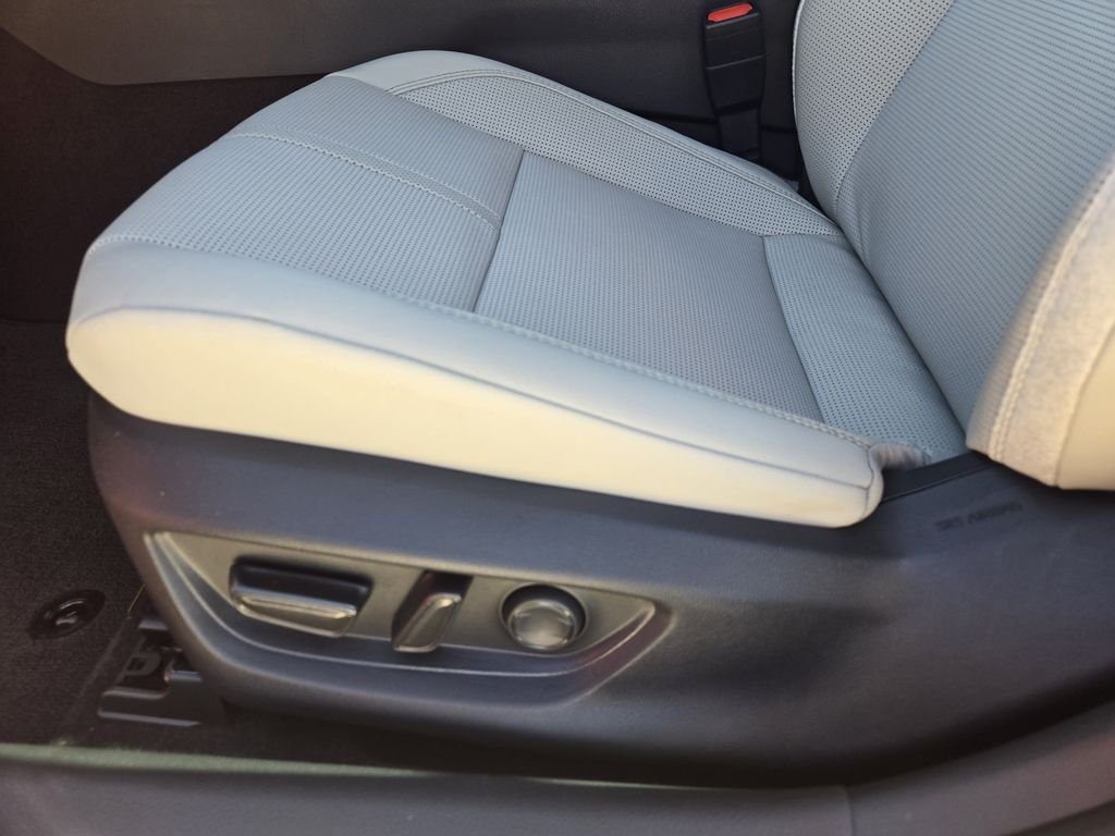 2026 Toyota Camry XLE - Photo 19