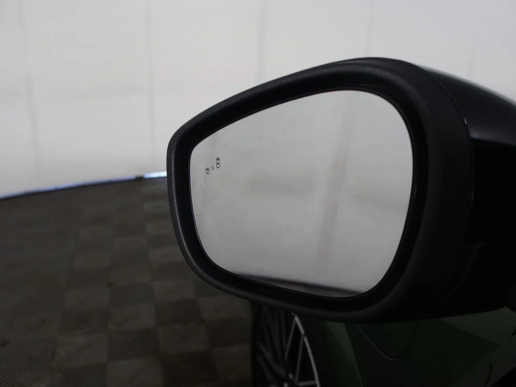 Used 2025 Green Metallic Ford Premium image 39