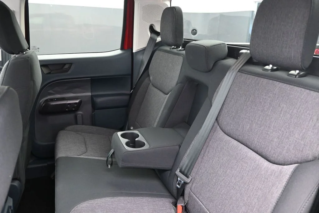 Used 2025 Red Ford XLT image 19