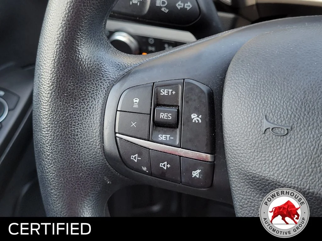 Used 2020 Silver Ford SE image 30