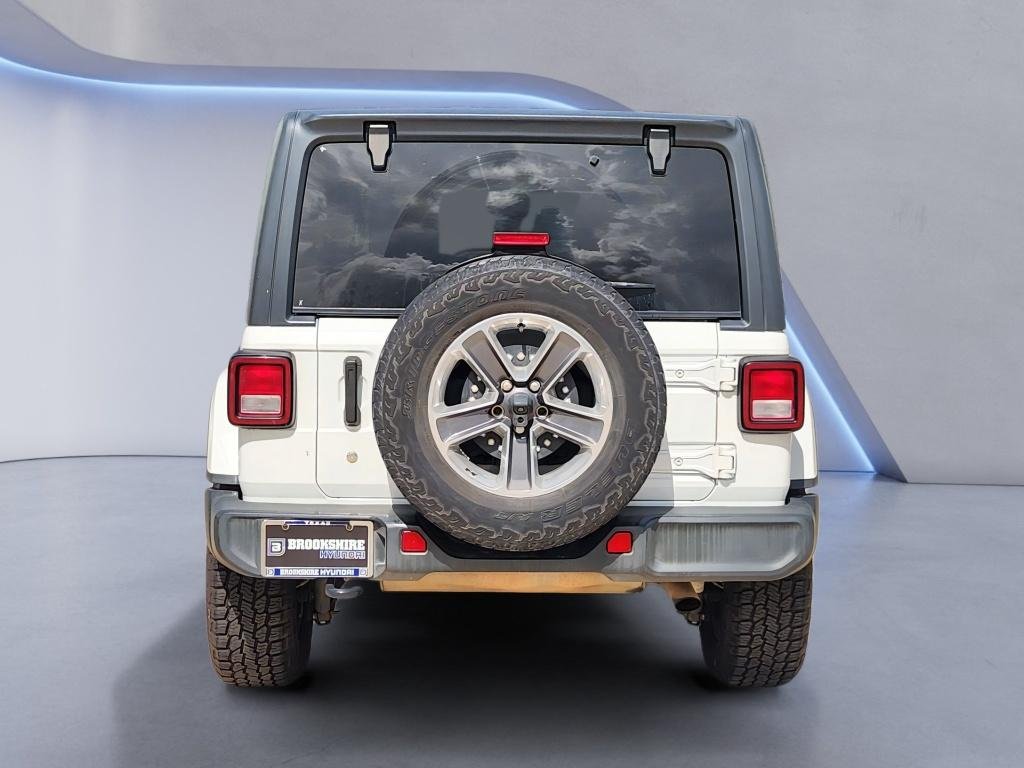 Used 2020 Bright White Clearcoat Jeep Sahara image 8