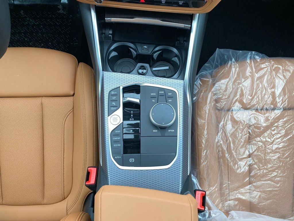 New 2026 Dravit Grey Metallic BMW 330i NA xDrive image 10