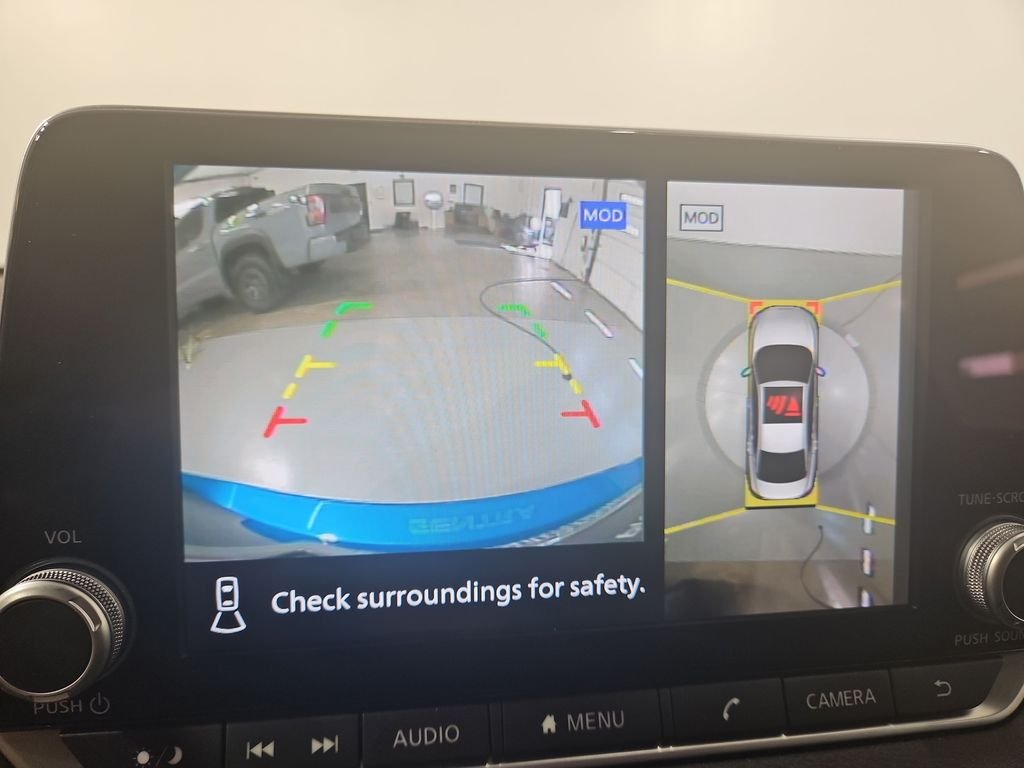 Certified Used 2025 Blue Nissan SR image 20