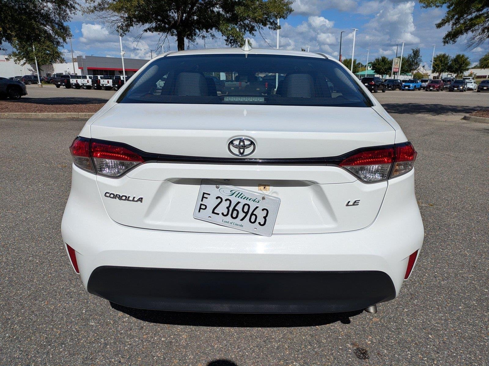 Used 2025  Toyota LE image 5