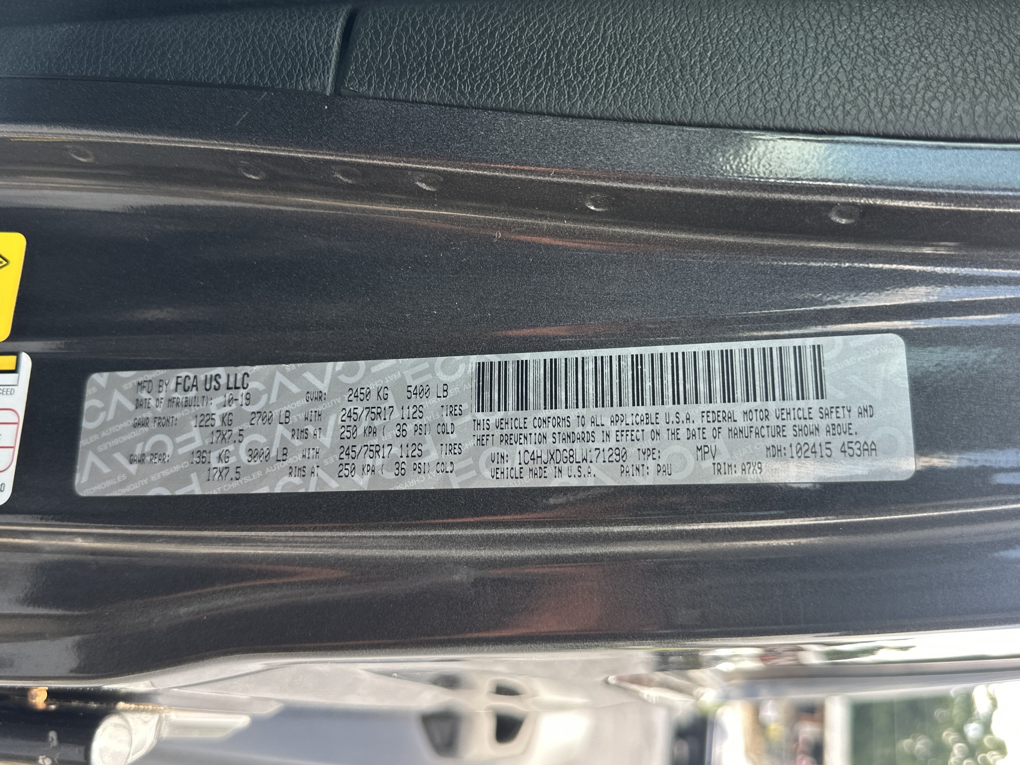 Used 2020 Granite Crystal Metallic Clearcoat Jeep Sport S image 29