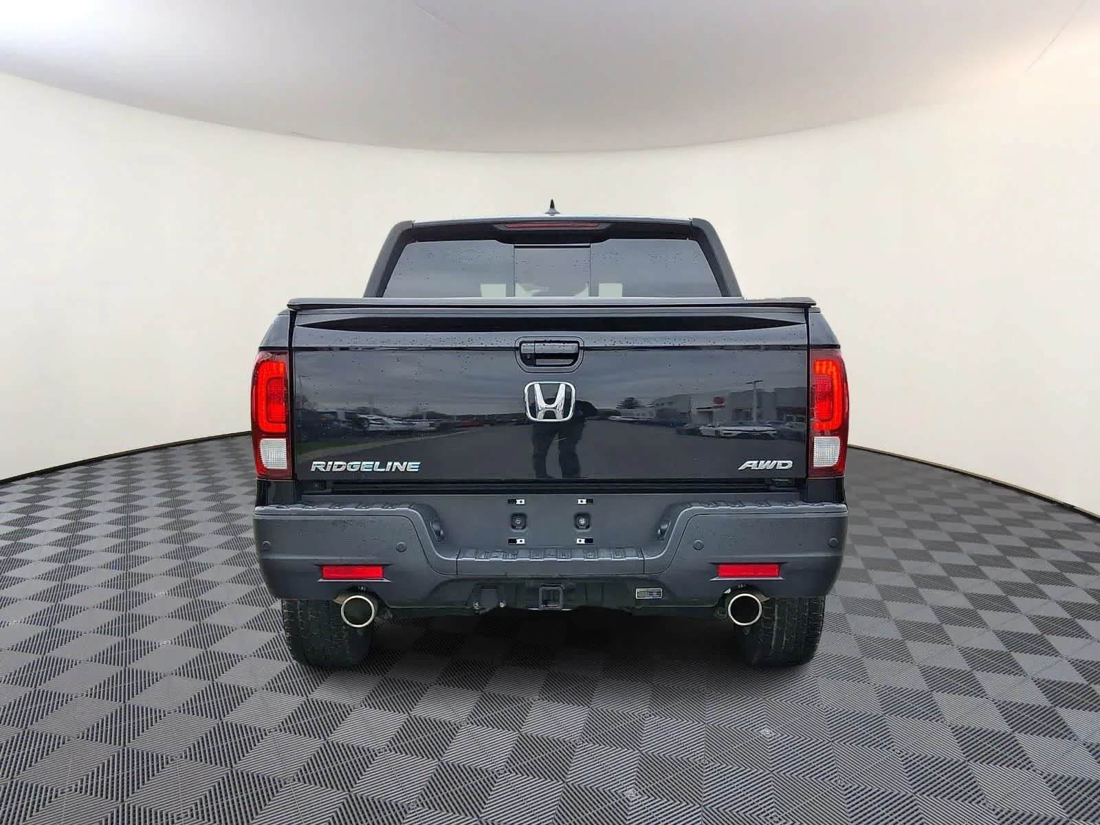 Used 2023 Crystal Black Pearl Honda RTL-E image 6
