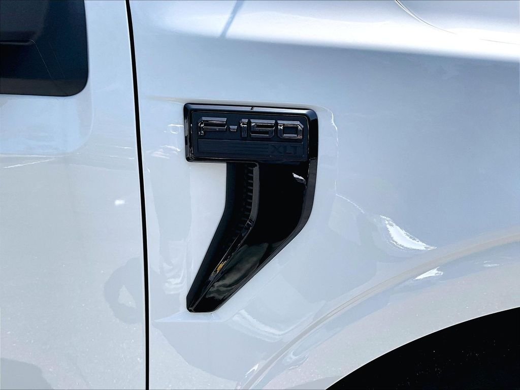 Used 2025 White Ford XLT image 28