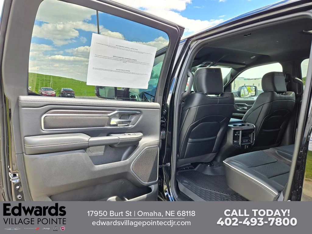 New 2026 Diamond Black Crystal Pearl-Coat Exterior Paint RAM Laramie image 25