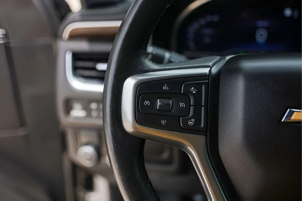 Used 2023 Beige Chevrolet Premier image 17