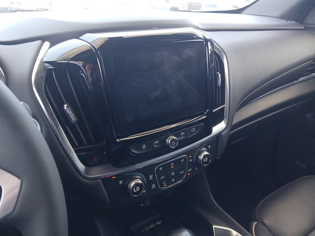 Used 2022 Mosaic Black Metallic Chevrolet Premier image 19