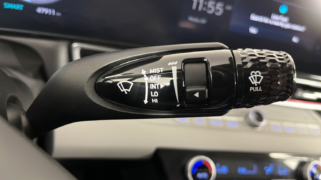 2024 Hyundai Elantra Limited - Photo 28