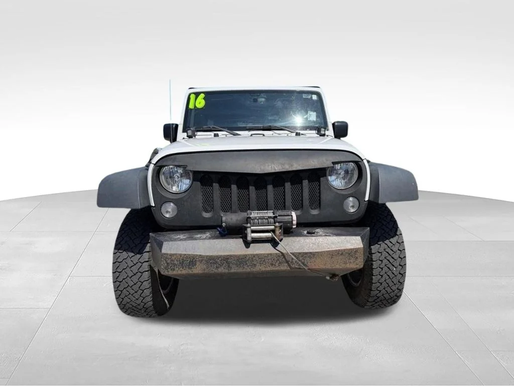Used 2016 White Jeep Unlimited Sport image 8