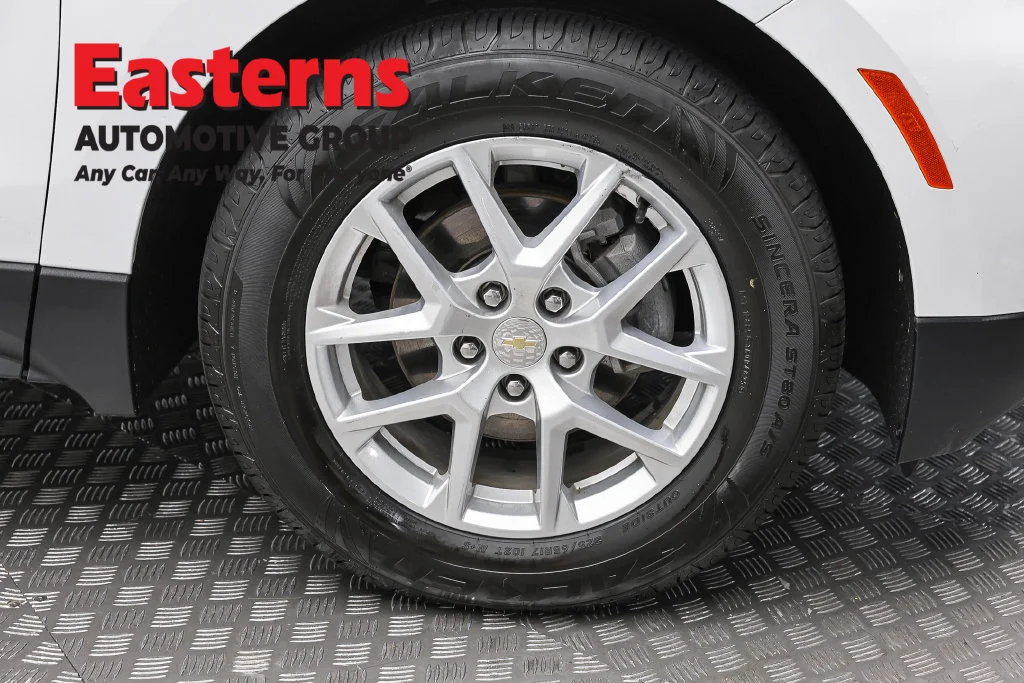 Used 2024 White Chevrolet LT image 30