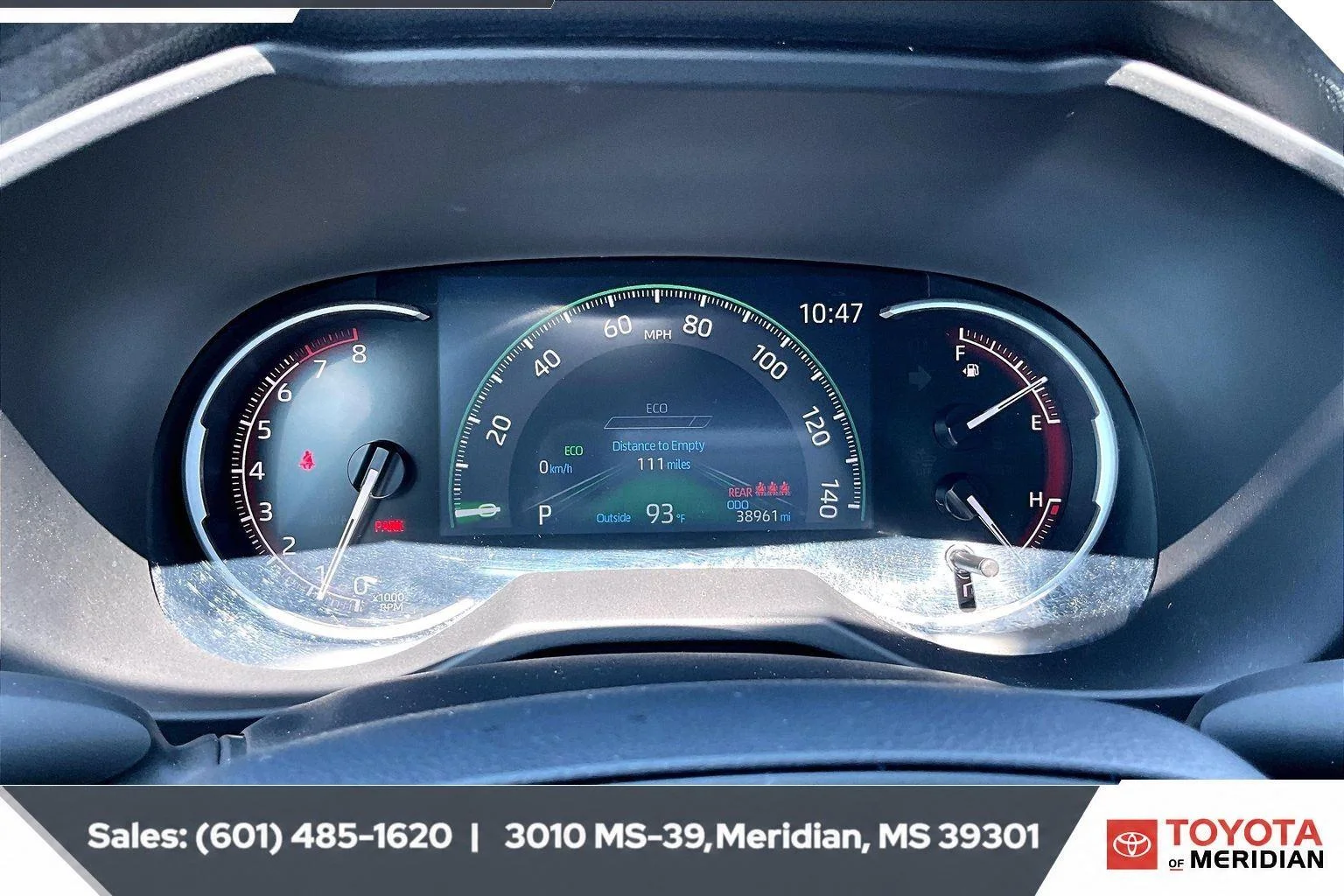 Used 2024 Ice Cap Toyota LE image 14