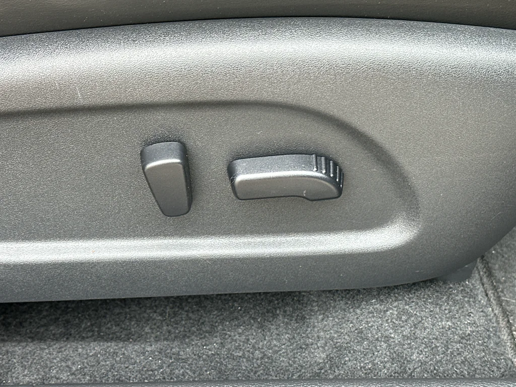 Used 2021 Magnetic Black Pearl Nissan Platinum image 32