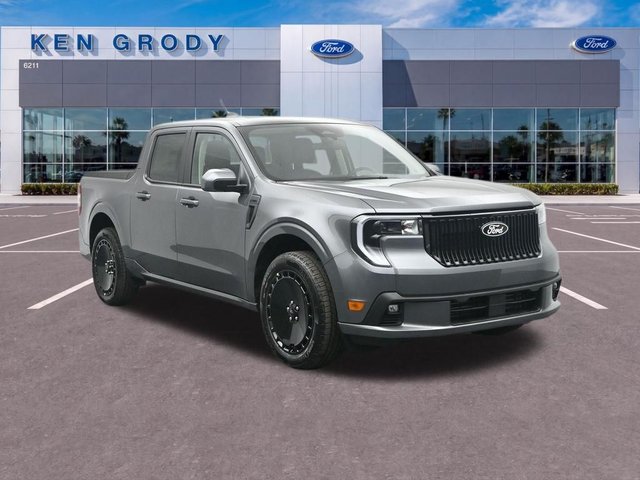 2025 Ford Maverick Lobo Standard