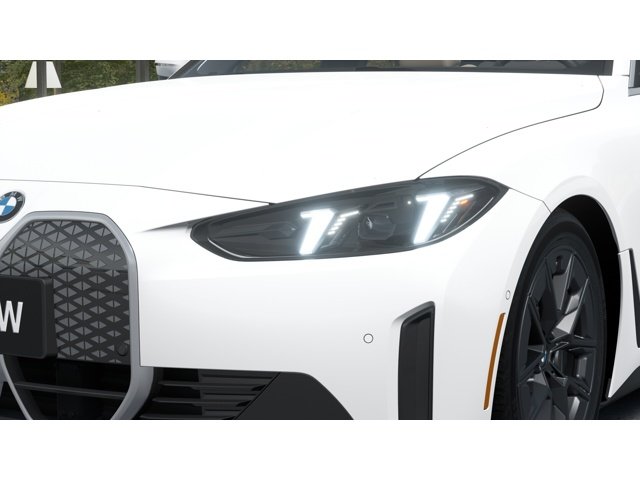 New 2026 Alpine White BMW i4 image 6