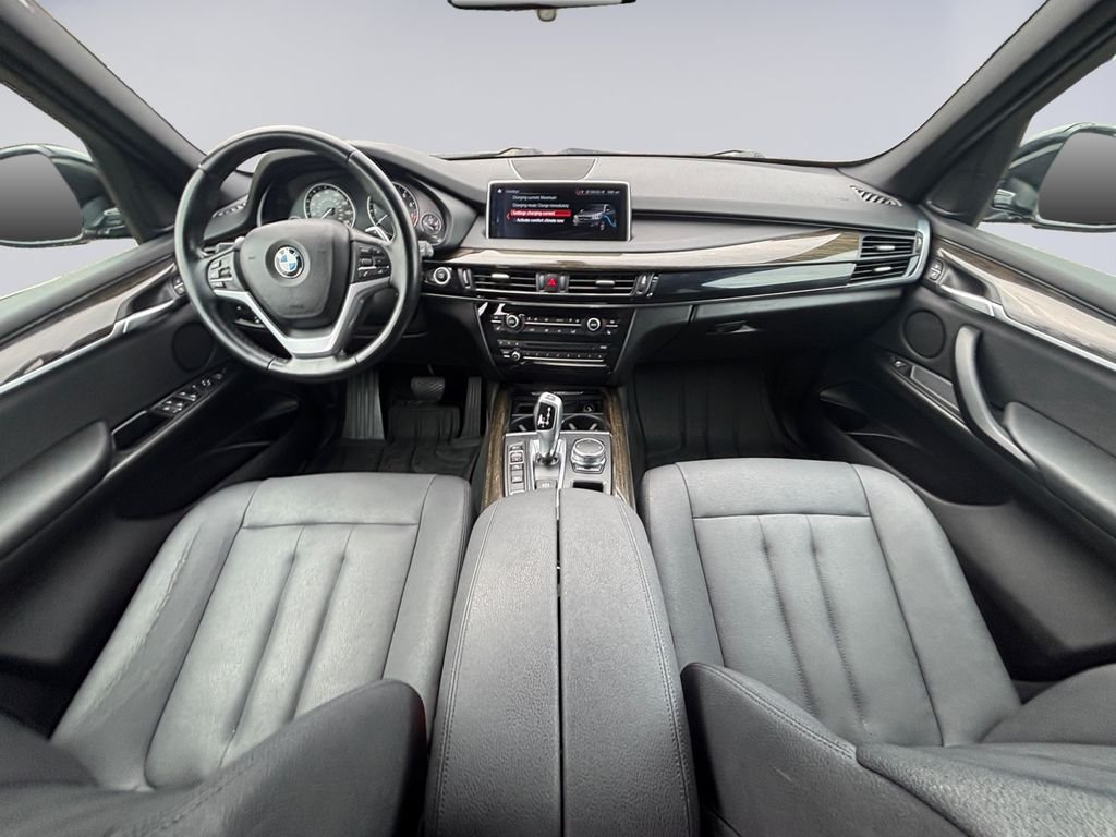 Used 2018 Black BMW xDrive40e image 12
