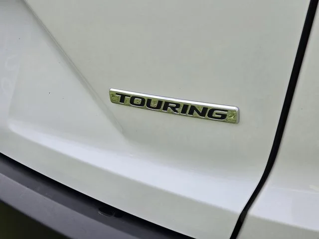 Used 2019  Honda Touring image 6