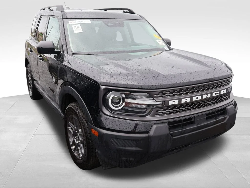 Used 2025 Shadow Black Ford Big Bend image 7